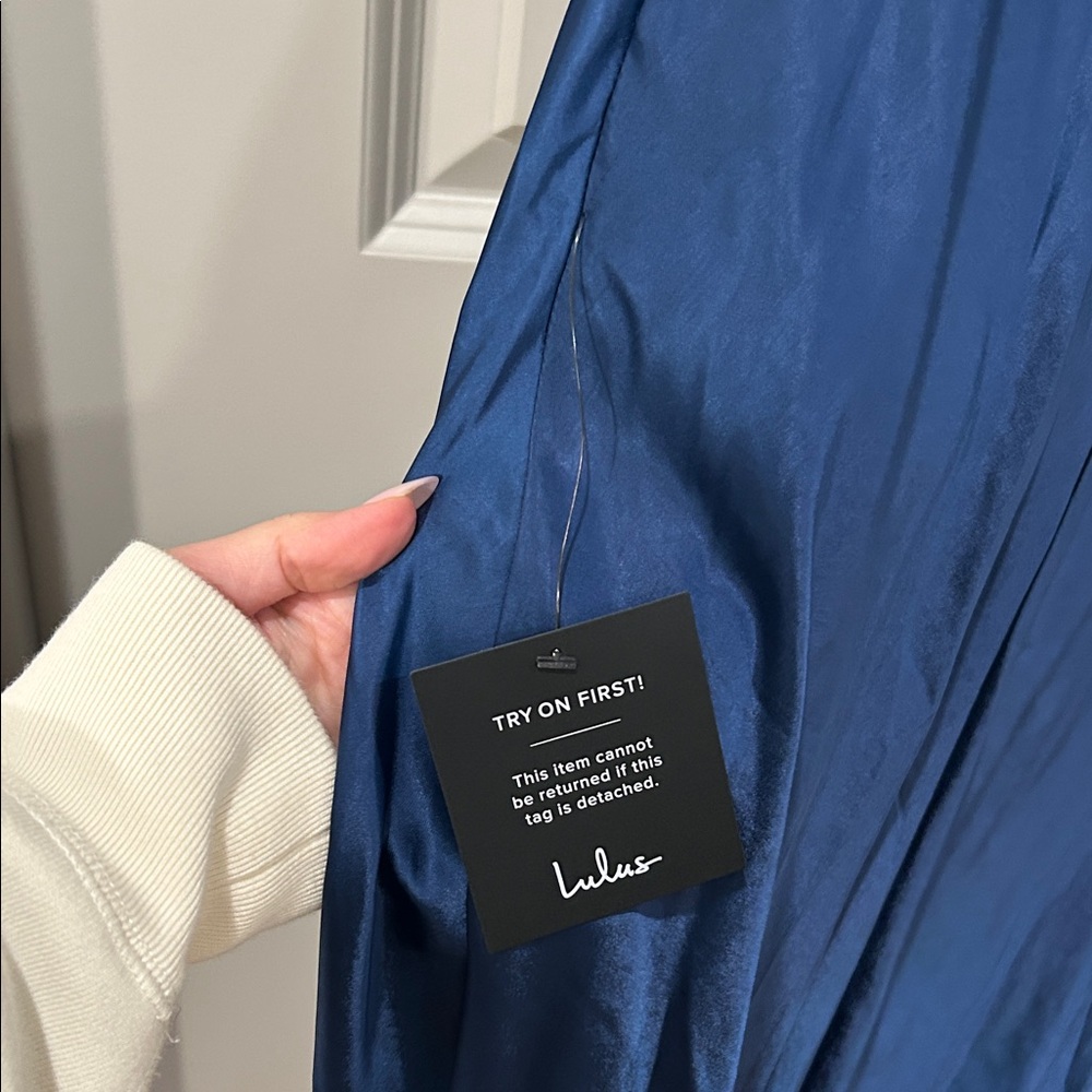 Lulu's Navy Blue Backless V-Neck Slip Dress Size S - Picture 7 of 8